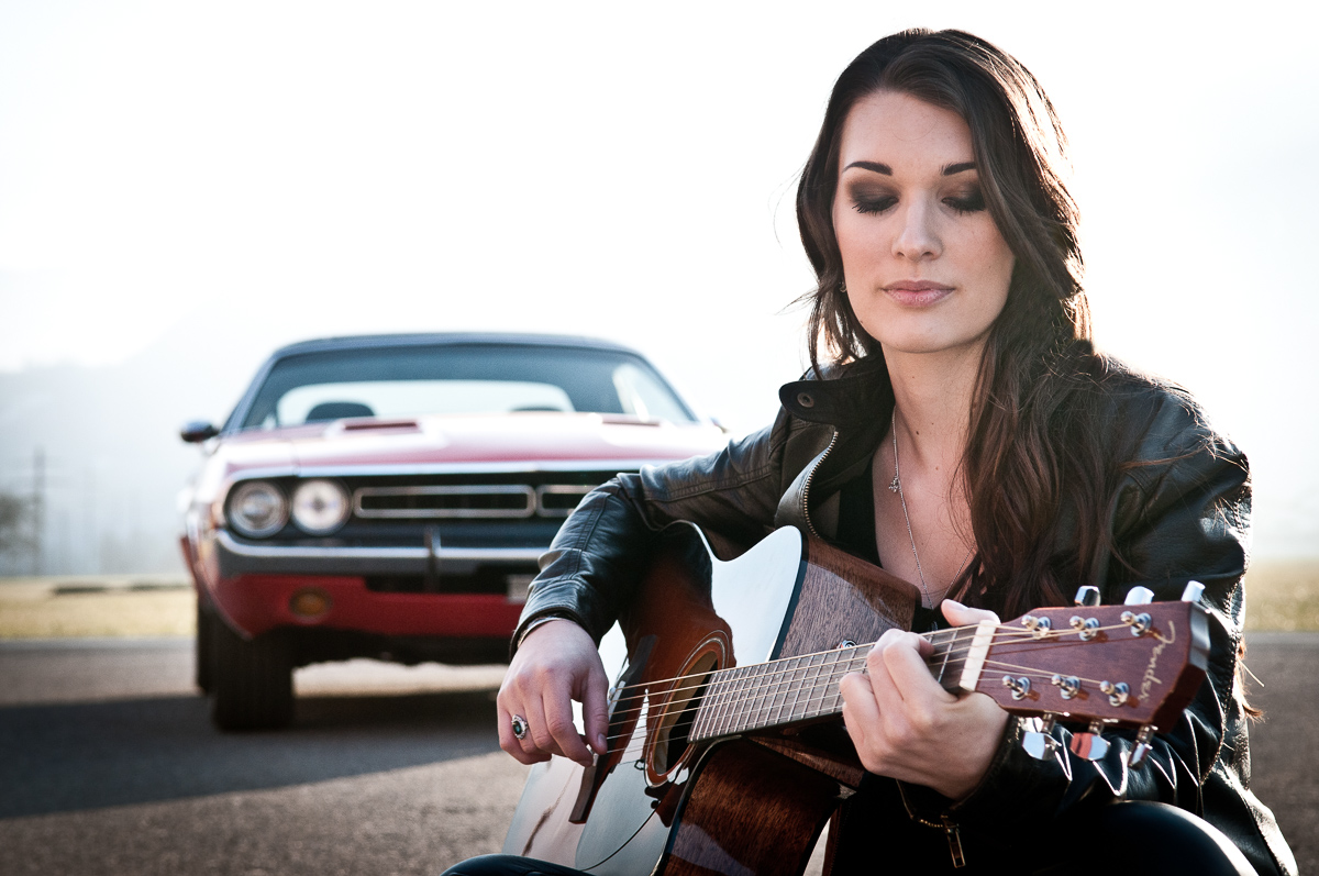 Fotoshooting Musikerin Frau Professionelles Fotoshooting Ishantu