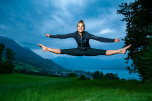 Outdoor Strobist Tanz Fotoshooting mit Tänzerin Fotograf Obwalden