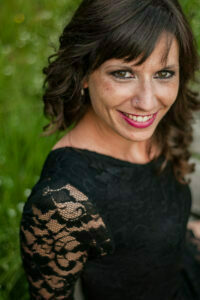 Frau Fotoshooting Indoor und Outdoor in der Natur und im Fotostudio