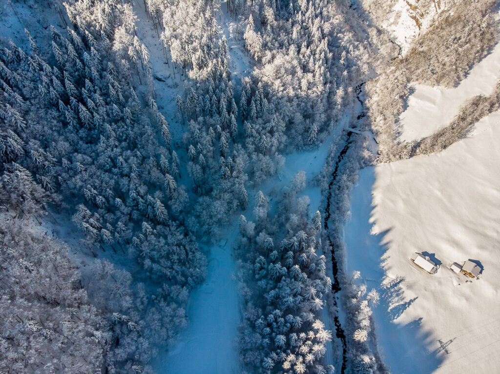 Drohnenaufnahmen Winter Obwalden Drohnenfotograf Zentralschweiz