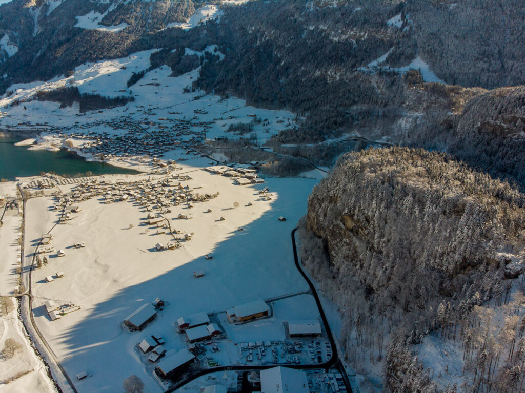 Drohnenaufnahmen Winter Obwalden Drohnenfotograf Zentralschweiz