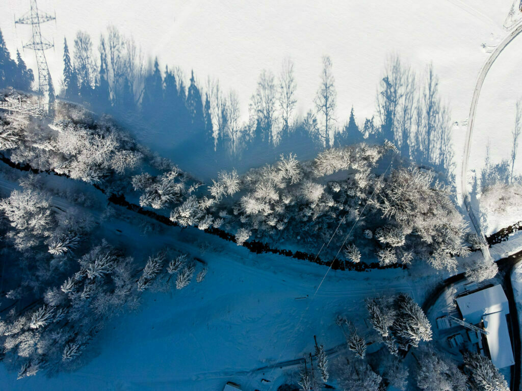 Drohnenaufnahmen Winter Obwalden Drohnenfotograf Zentralschweiz