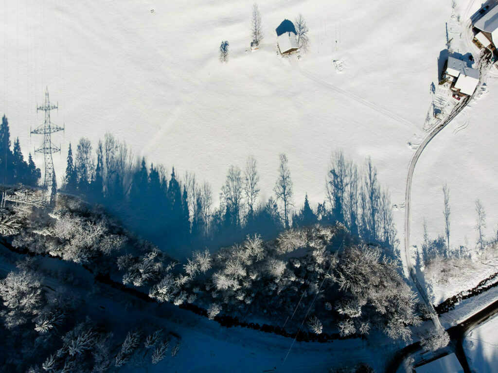 Drohnenaufnahmen Winter Obwalden Drohnenfotograf Zentralschweiz