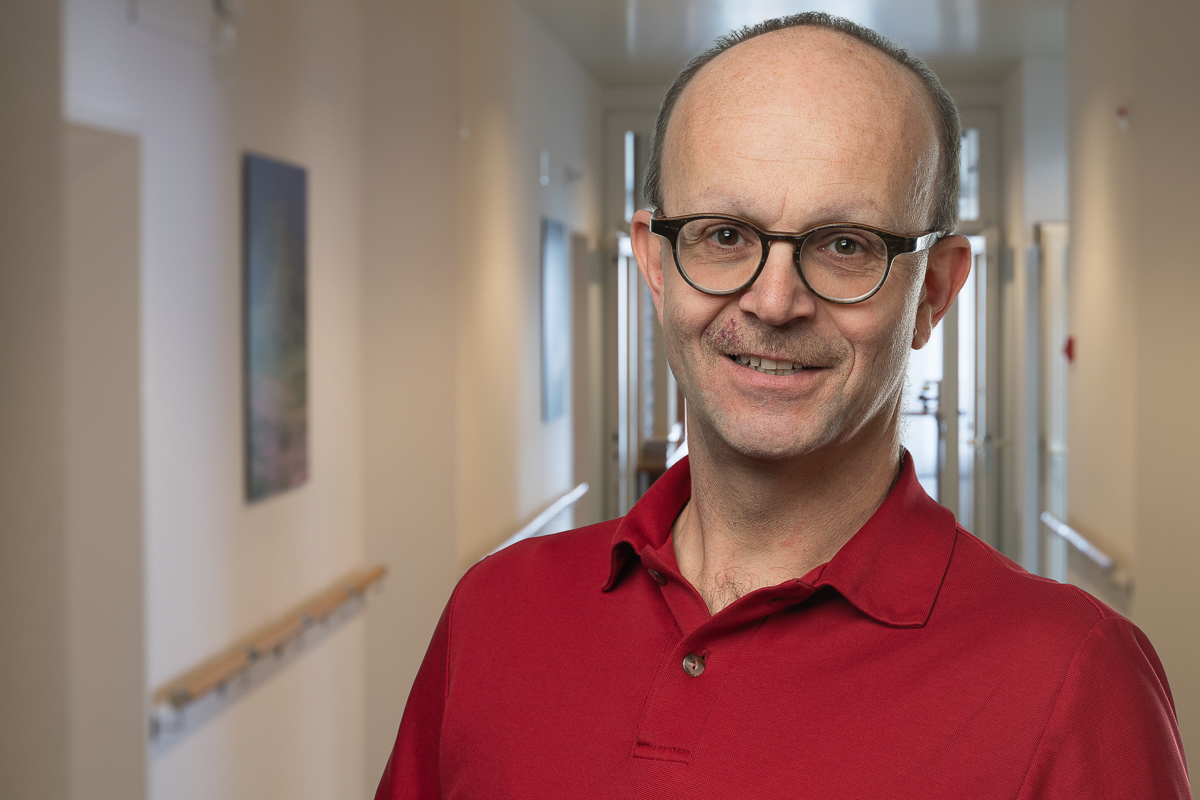 Mitarbeiter Portraits Fotograf fuer Alterswohnheim Mitarbeiterfotos Alterswohnheim Buchs Fotograf Nidwalden