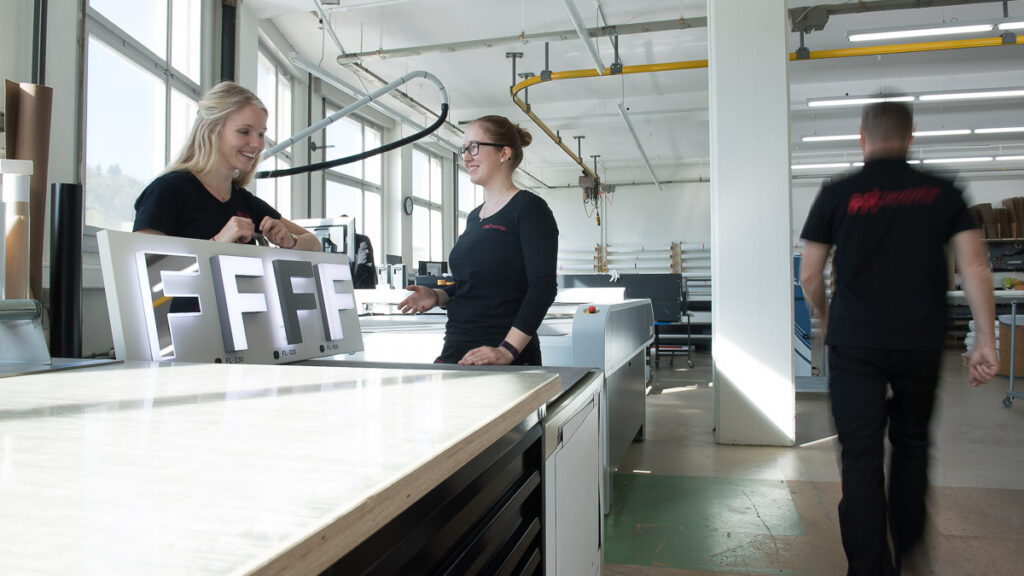 Fotos fuer AST Beschriftet Werbetechnik Fotografie Fotograf Zentralschweiz Fotograf Luzern