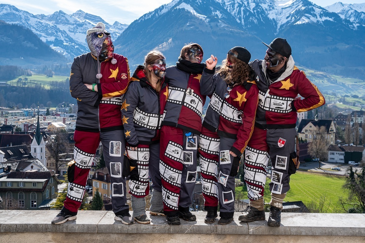 Gruppenfotos der Guggenmusig Rätschbäsä Sarnen Fotograf Obwalden