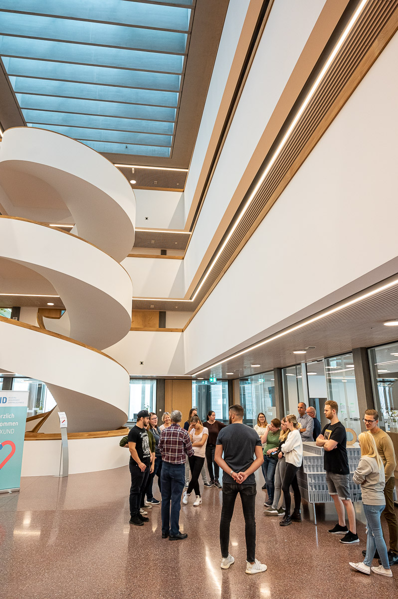 Eröffnungsfeier für Bildungszentrum XUND erster Schultag im neuen Bildungszentrum Bildreportage Luzern