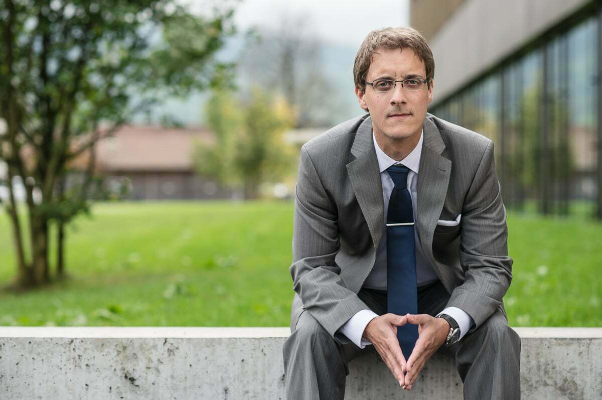 Outdoor Business Fotoshooting Mann Outdoor Businessfotos Business Fotoshooting Mann Fotograf Luzern