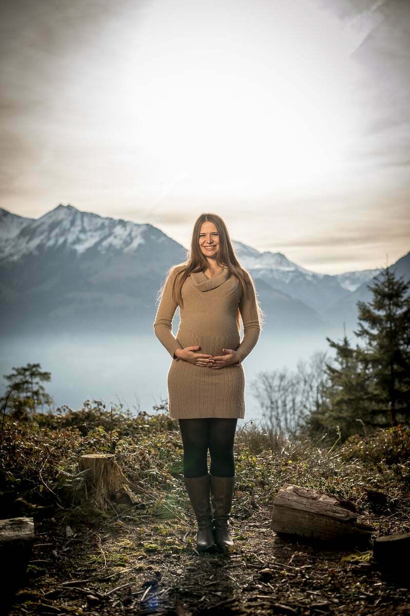 Schwangerschaftsshooting Outdoor Fotoshooting Schwangerschaft Outdoor Draussen Babybauch Fotoshooting im Wald