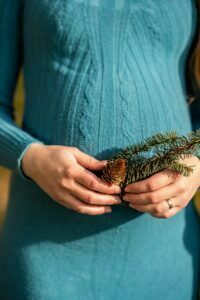 Fotoshooting Schwangerschaft Outdoor Draussen Babybauch Fotoshooting im Wald