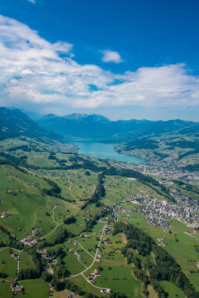 Rundflug um den Sarnersee mit Luftaufnahmen von Obwalden Fotograf Obwalden