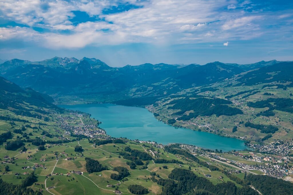 Rundflug um den Sarnersee mit Luftaufnahmen von Obwalden Fotograf Obwalden