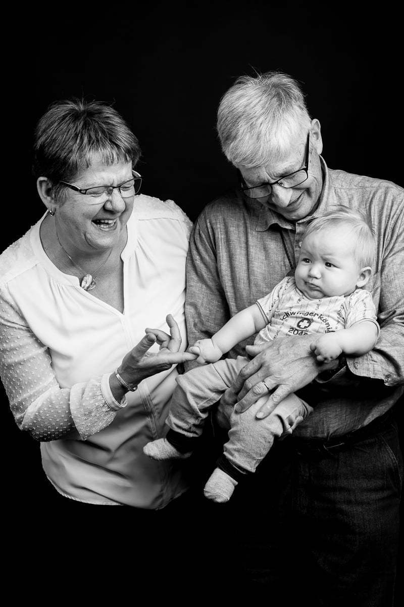 Familien Fotoshooting Studio Familien Fotoshooting im Fotostudio in der Zentralschweiz Fotograf Luzern