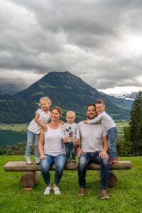 Outdoro Familien Fotoshooting in Zentralschweiz Fotograf Obwalden Zentralschweiz