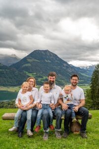 Outdoro Familien Fotoshooting in Zentralschweiz Fotograf Obwalden Zentralschweiz