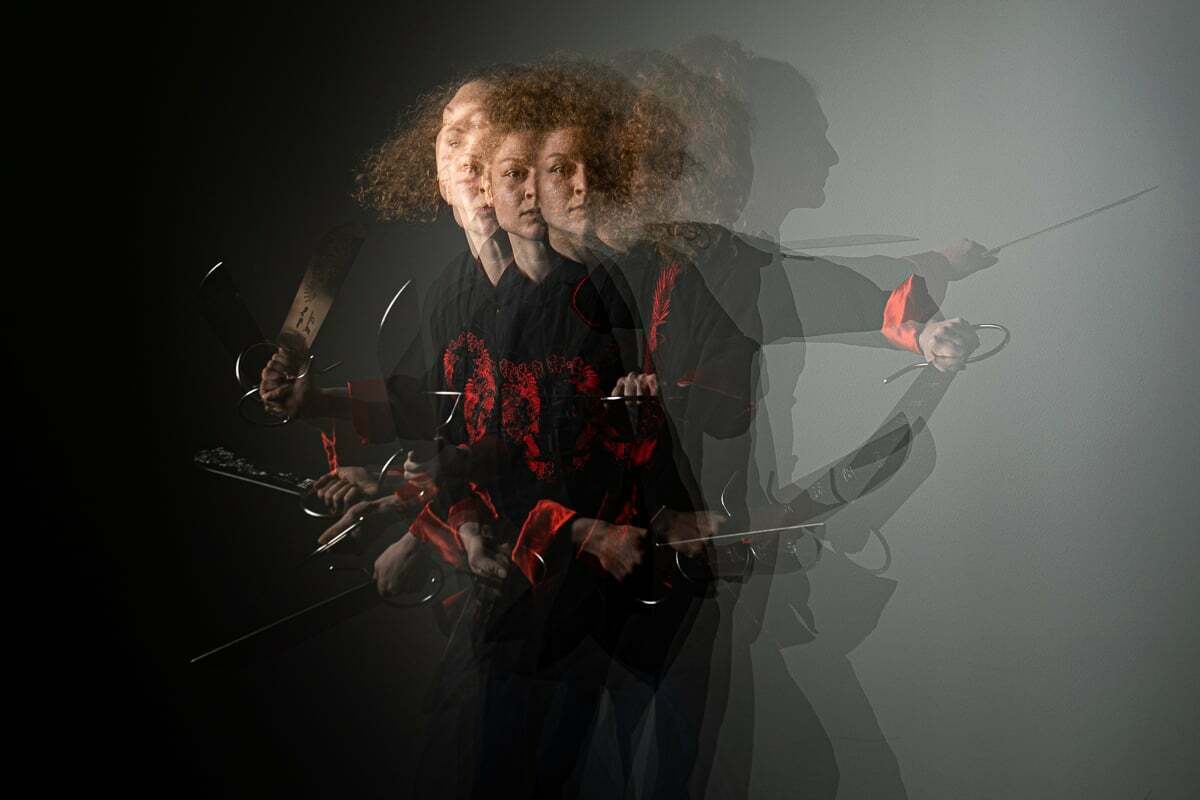 Kung Fu Kämpferin im Fotostudio in Sarnen Sportfotografie im Fotostudio Fotograf Obwalden