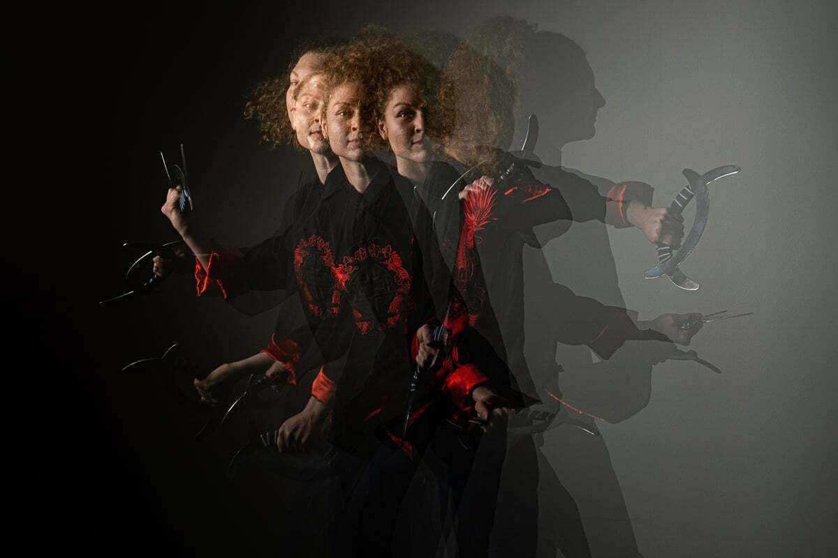 Kung Fu Kämpferin im Fotostudio in Sarnen Sportfotografie im Fotostudio Fotograf Obwalden