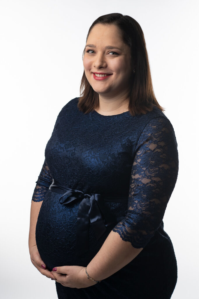 Babybauch im Fotostudio