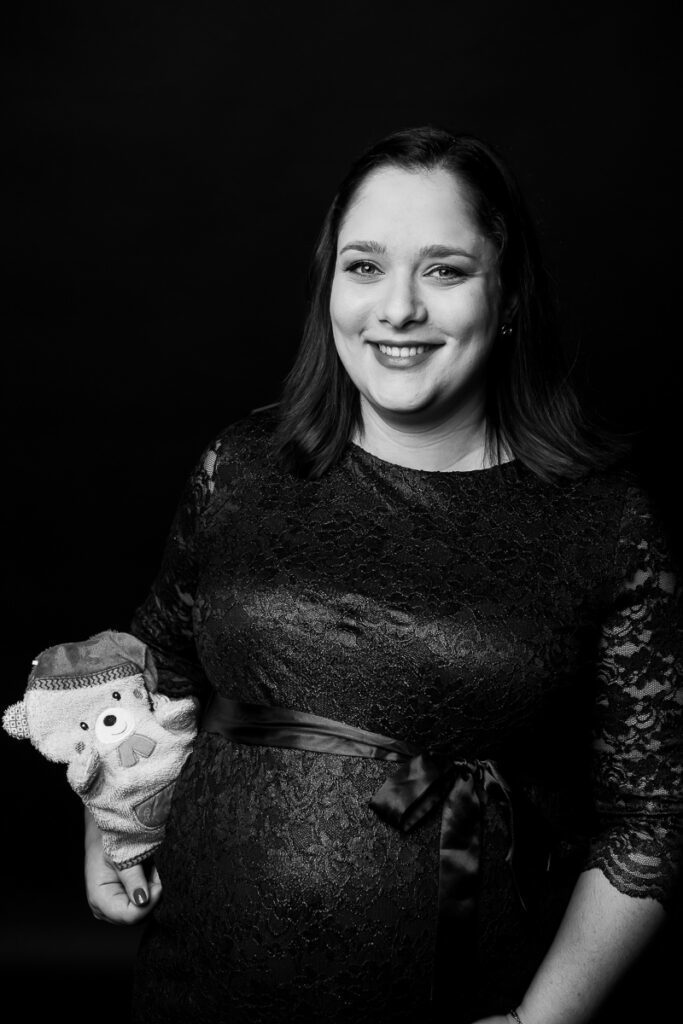 Babybauch im Fotostudio