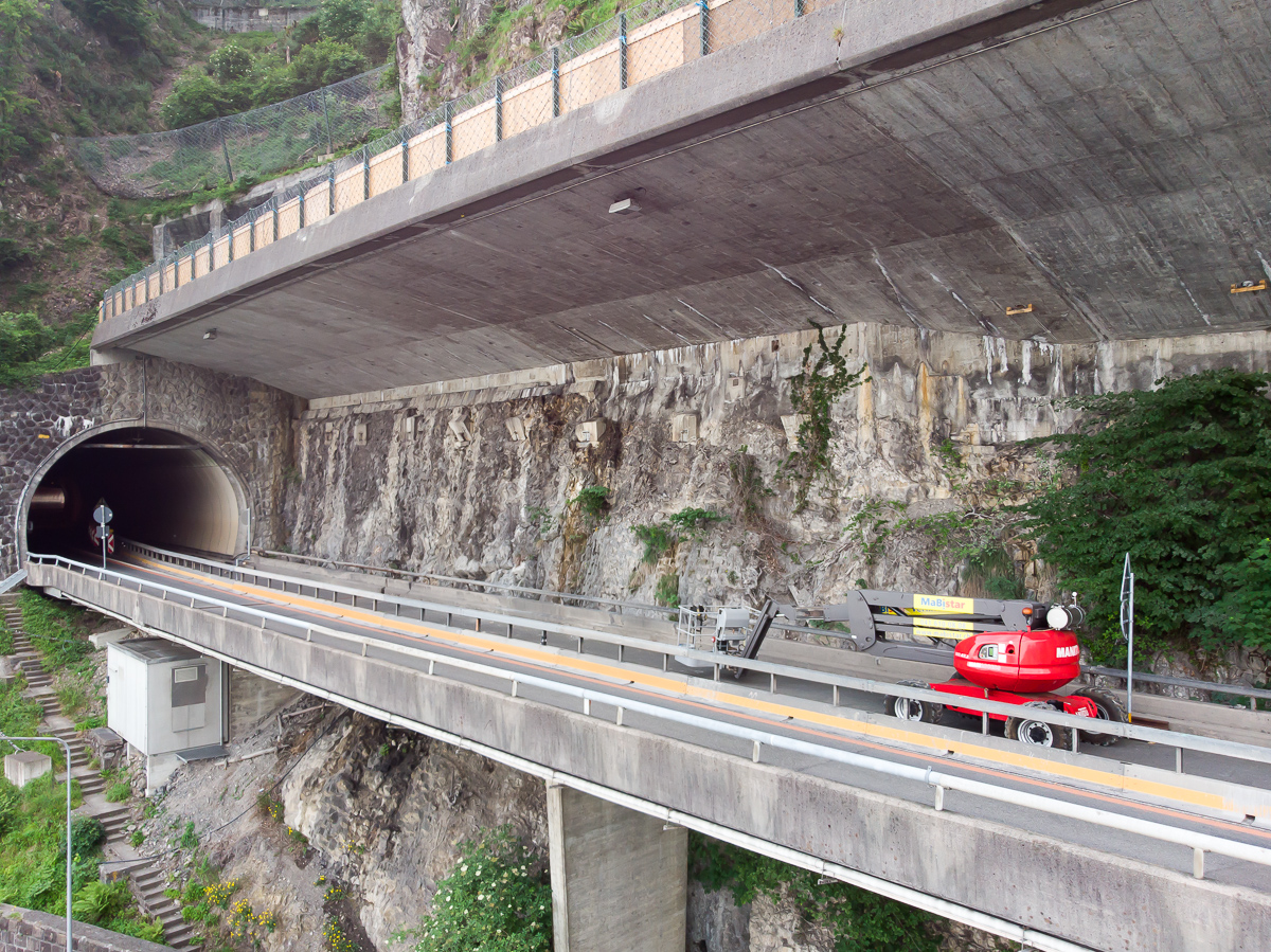 Bilder Drohnenaufnahmen von Baustelle Hergiswil Lopper Umfahrung Fotograf fuer Baufirmen Nidwalden Luzern Obwalden
