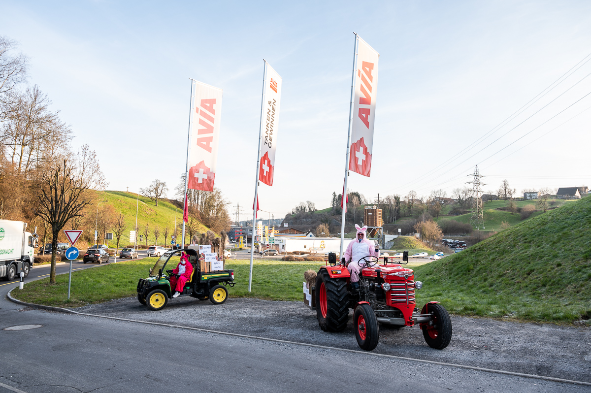 Foto Video und Drohnenaufnahmen fuer Osteraktion von Loetscher Architekten aus Meggen