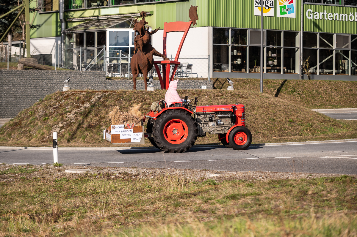 Foto Video und Drohnenaufnahmen fuer Osteraktion von Loetscher Architekten aus Meggen