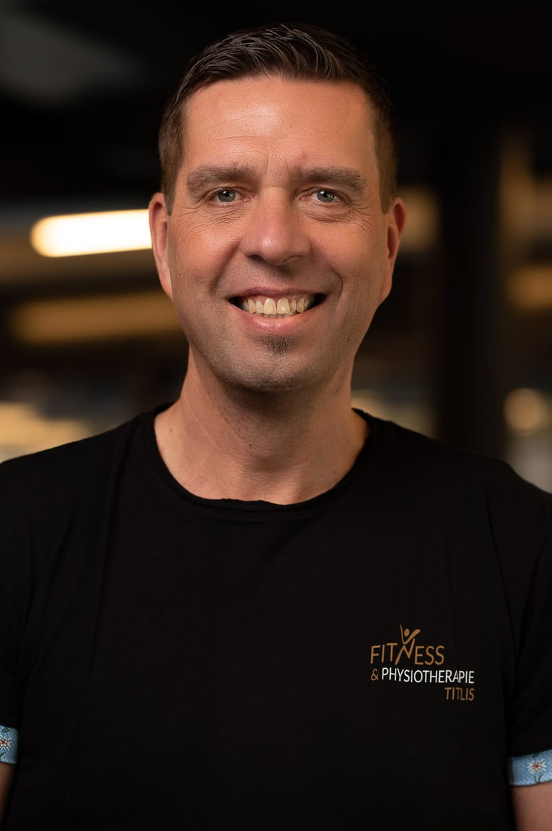20221110_Mitarbeiterportraits für Fitnesstudio Fitphysio Titlis in Engelberg (Obwalden)._011 Mitarbeiterportraits fuer Fitnesstudio Fitphysio Titlis in Engelberg Obwalden