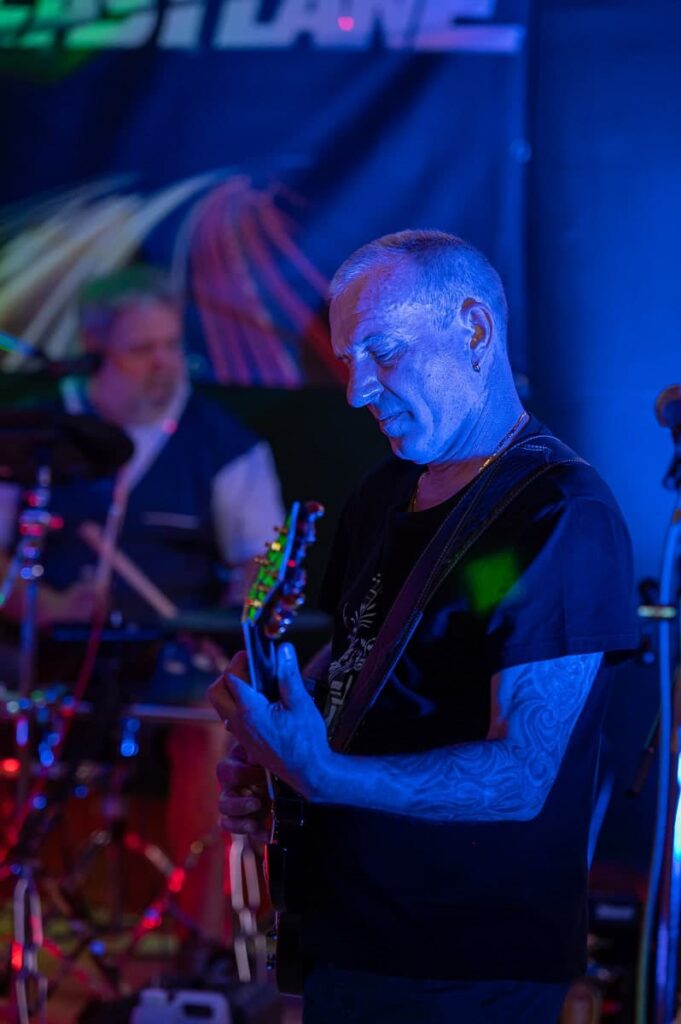 Konzertfotos Fastlane Rock im Schützenhaus Herdern Ennetbürgen